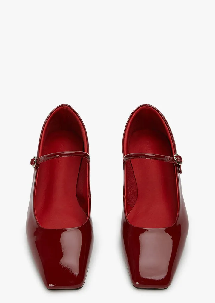 Bambi Bordeaux Vernis