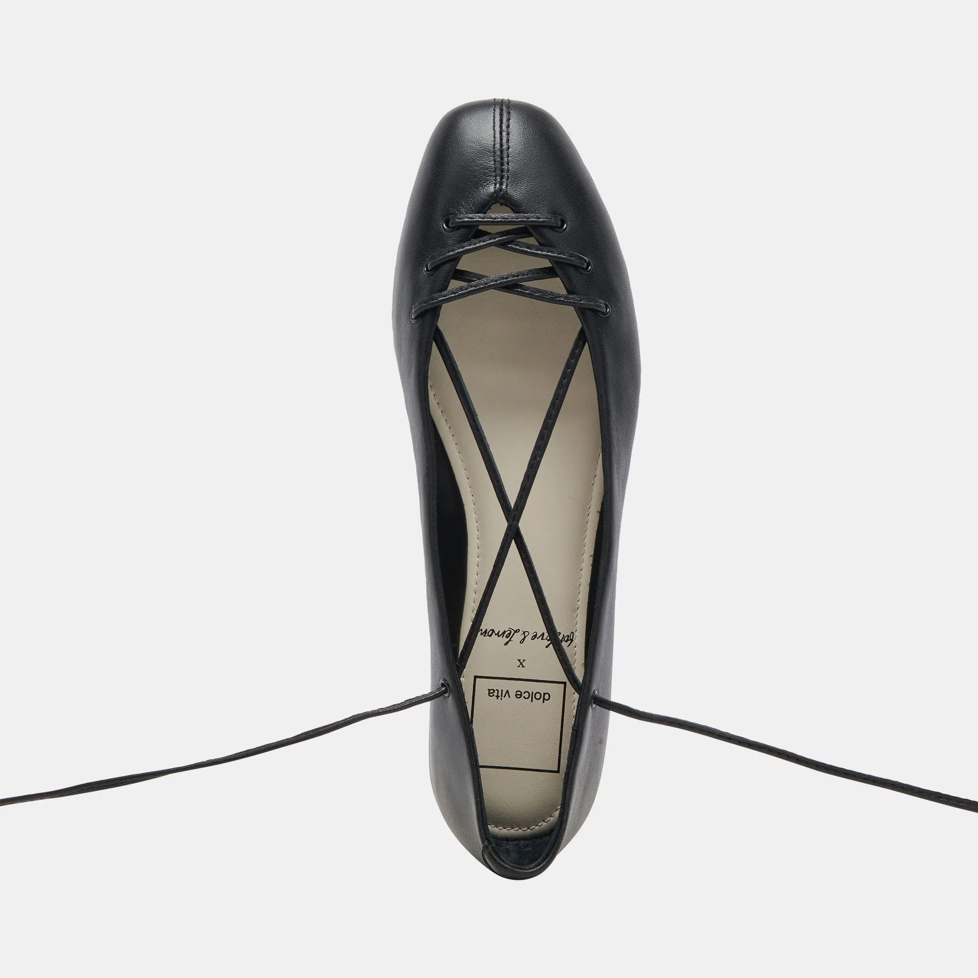 BEATE BALLET FLATS EN CUIR NOIR