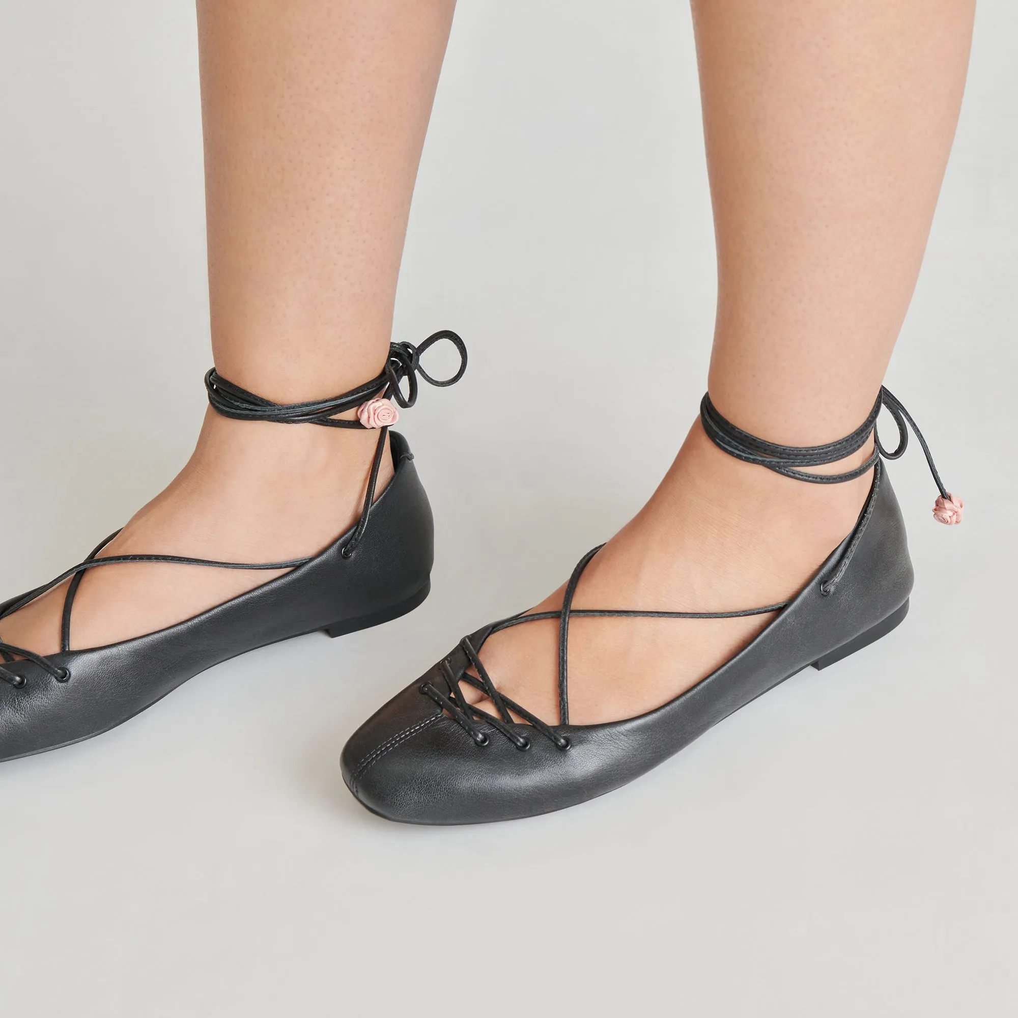 BEATE BALLET FLATS EN CUIR NOIR