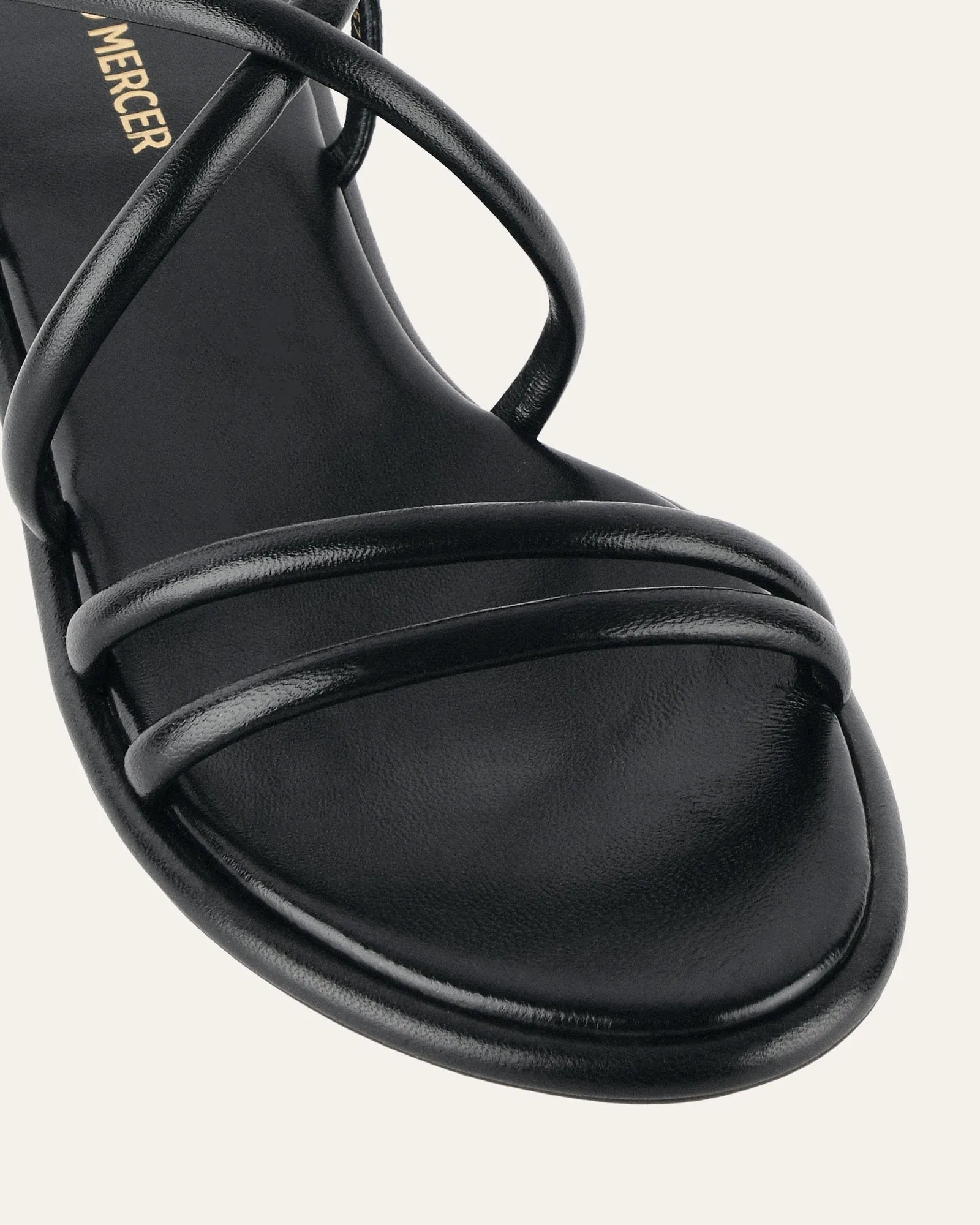 SANDALES PLATES CATALINA EN CUIR NOIR