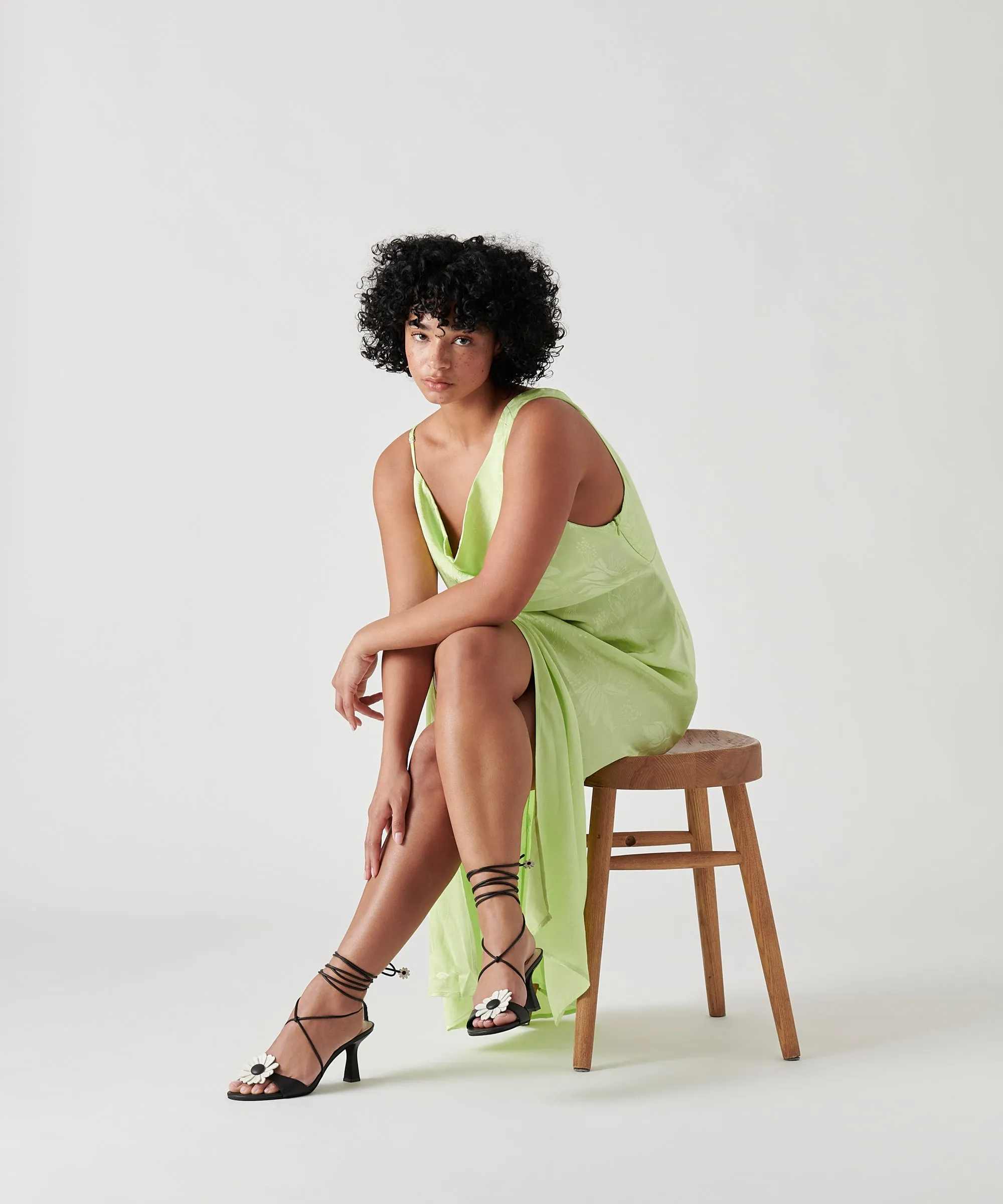 DAIZY TALONS NOIRS STELLA