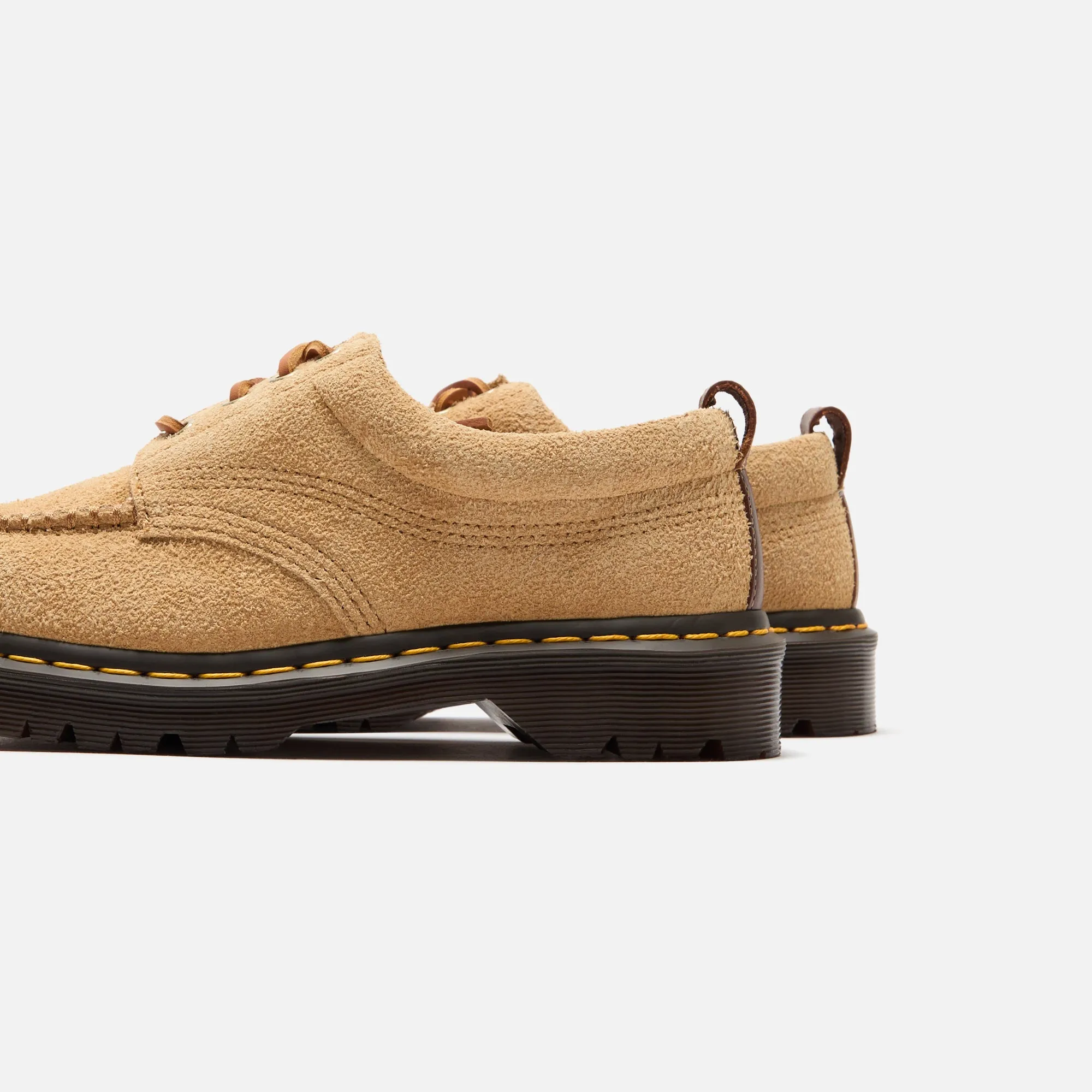 Dr. Martens Lowell - Sable / Brun foncé Chaussures Dr. Martens
