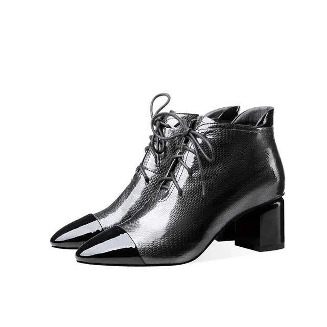 FEDONAS Bottines Élégantes pour Femme à Bout Pointu en Cuir Véritable, Bottes Chelsea Courtes Chaudes pour Bureau, Soirée, Chaussures Basiques Mode Femme Nova