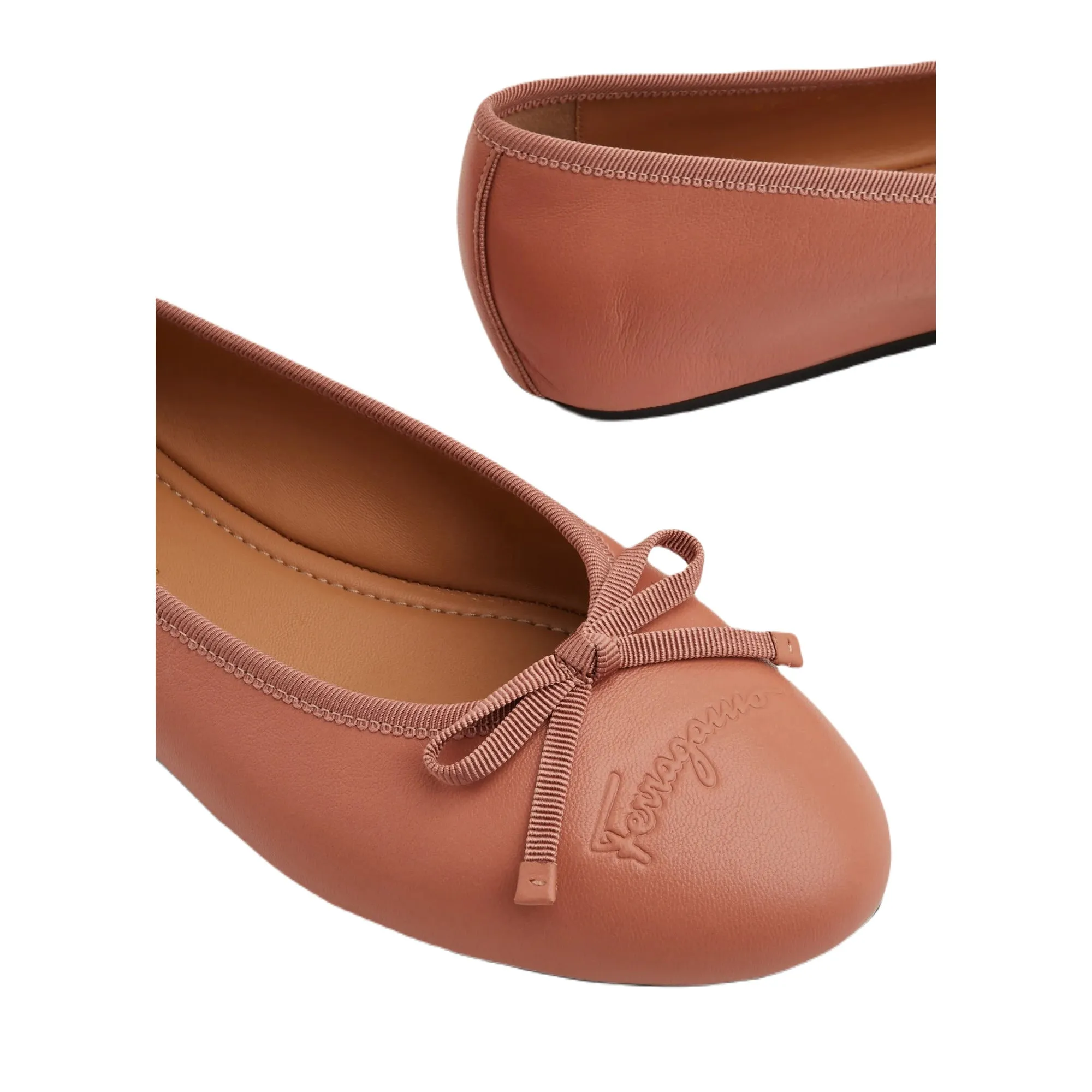 Ballerines Femme Ferragamo Ballets Beige chaussures ecco