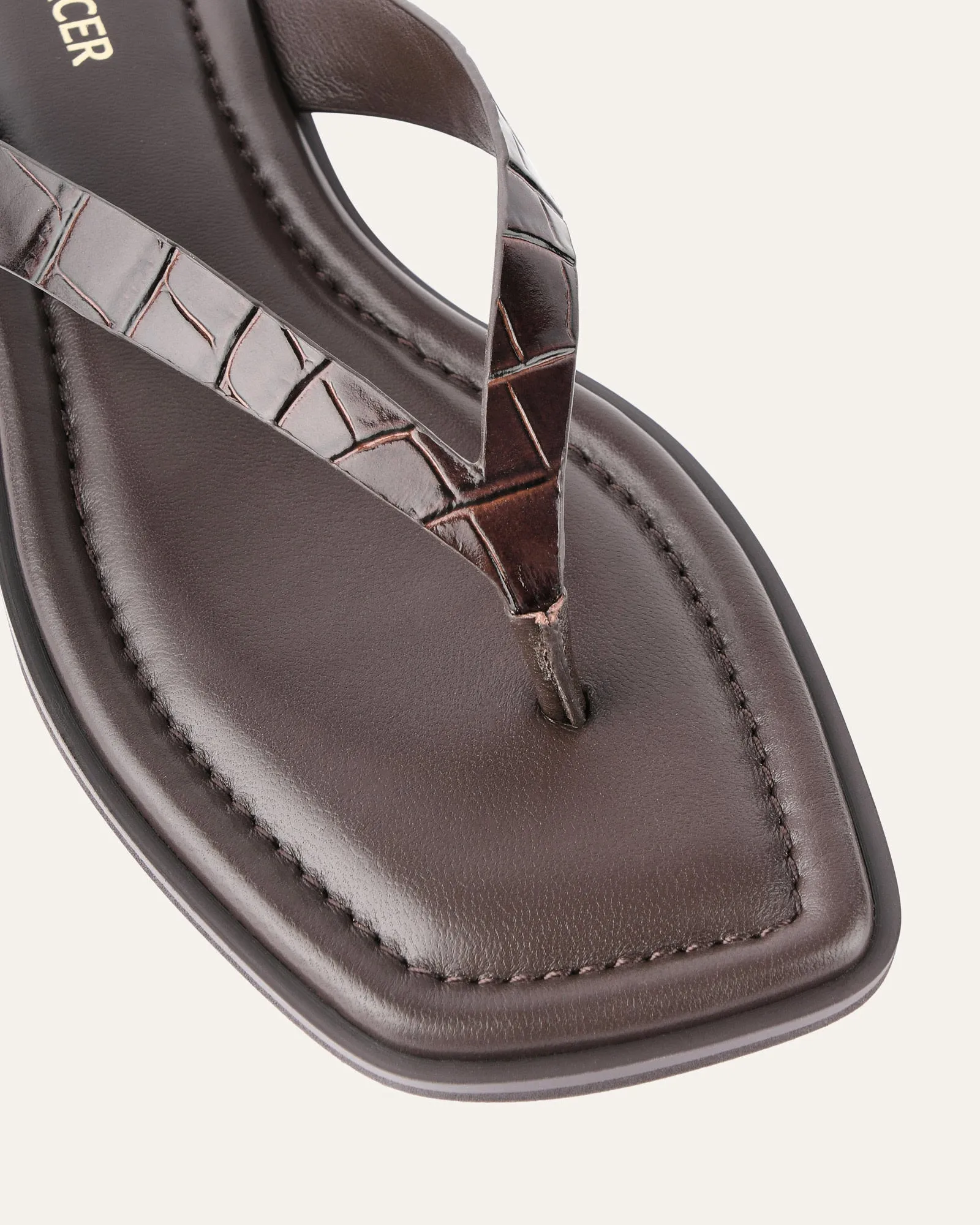 SANDALES PLATES FRENCHIE CROCO CHOCOLAT