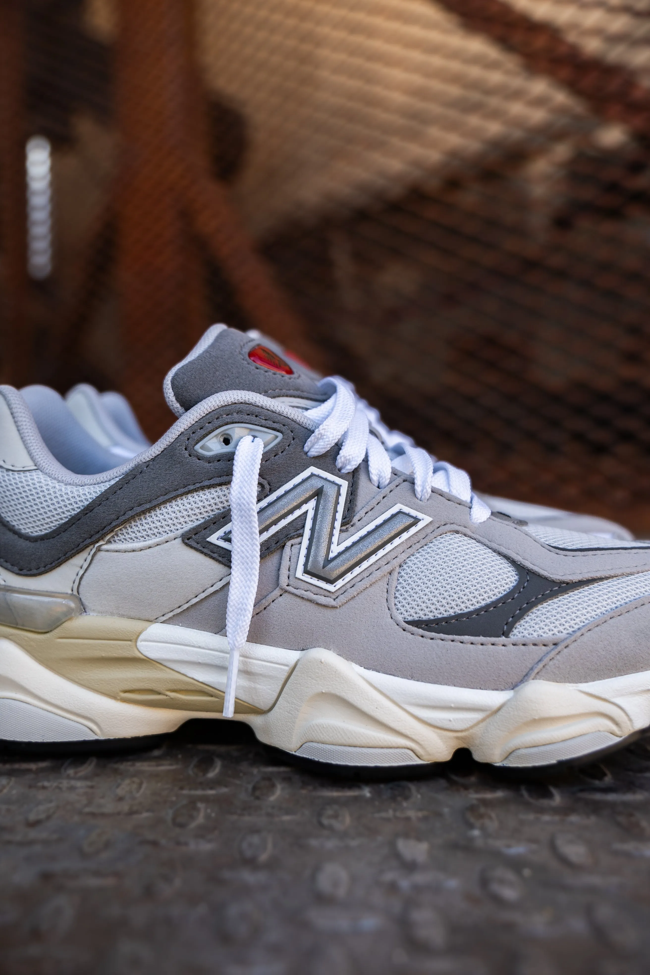 New Balance 9060 pour écoliers (Gris ciment)