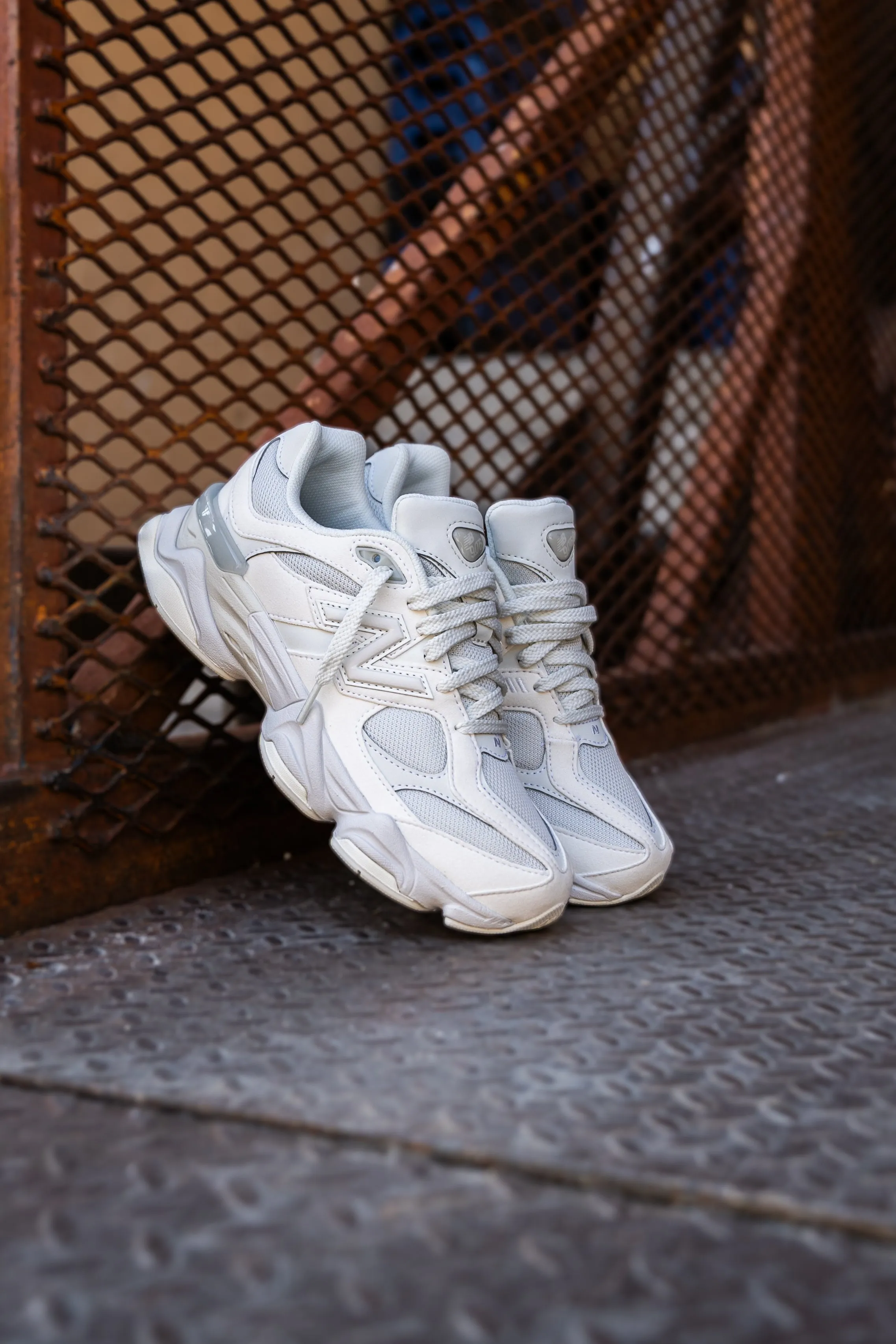New Balance 9060 pour écoliers (Gris clair)