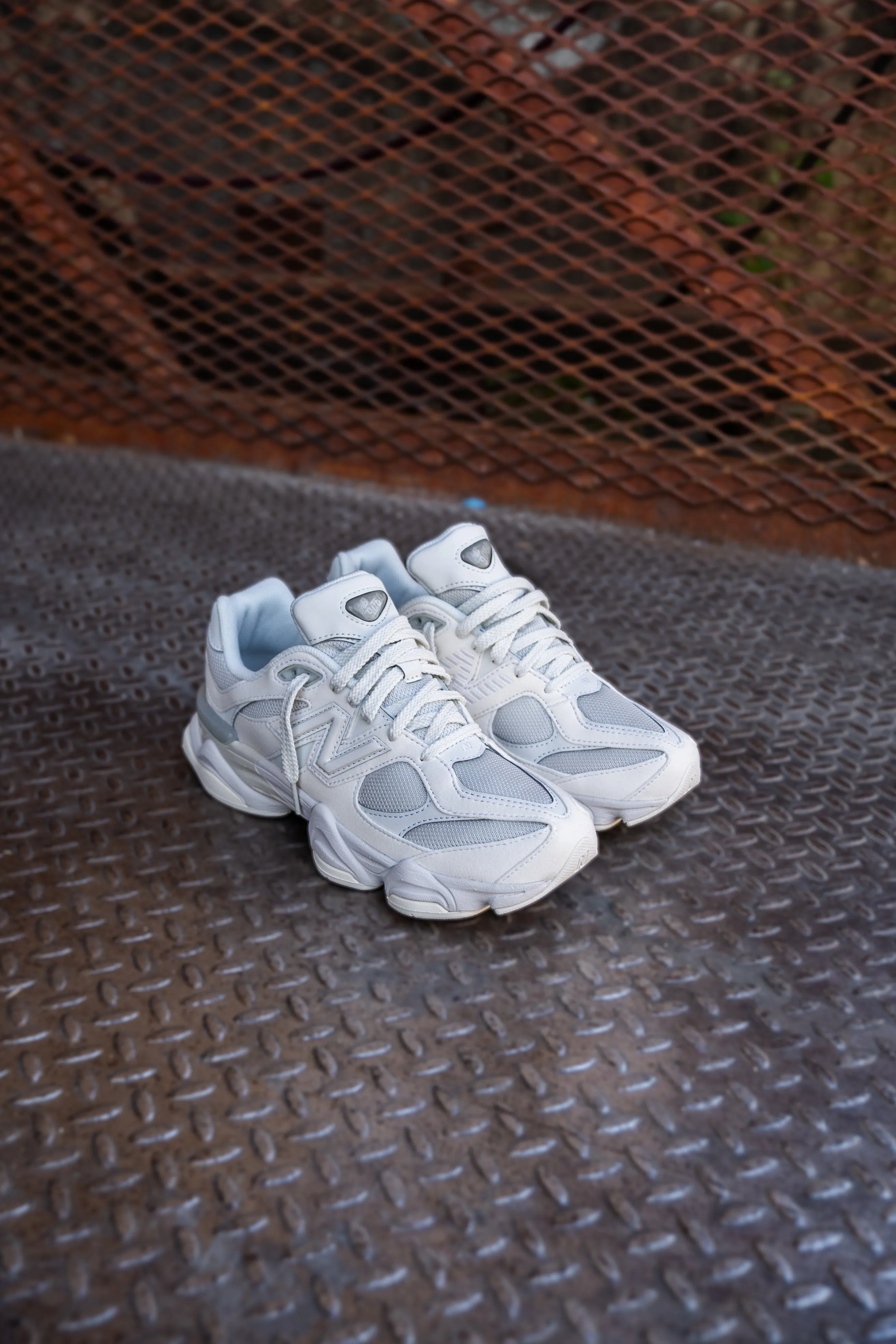 New Balance 9060 pour écoliers (Gris clair)
