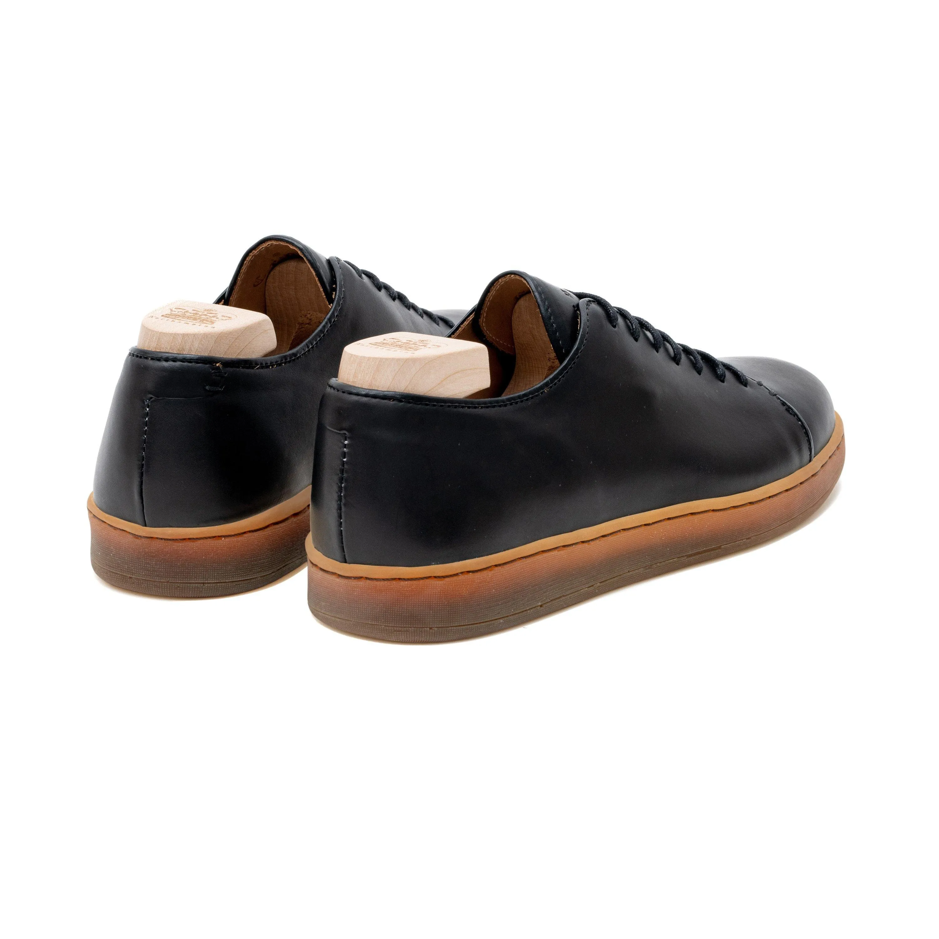 Harlestone Derby - Veau Noir Végétal
