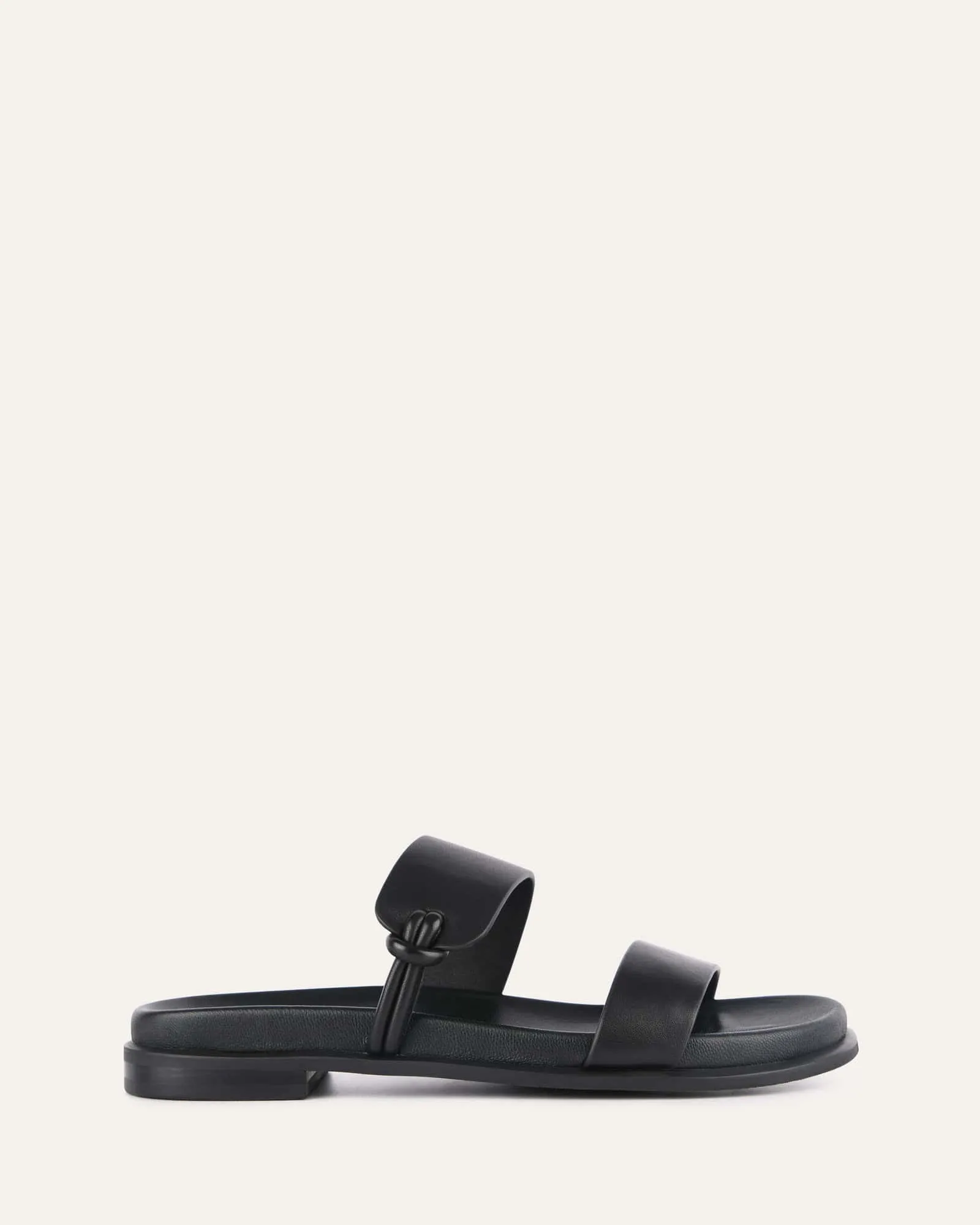 SANDALES PLATES HAYES EN CUIR NOIR