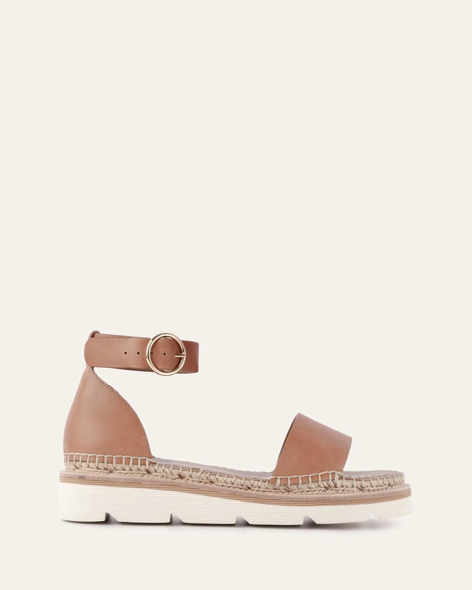 SANDALES PLATES IVY EN CUIR TAN
