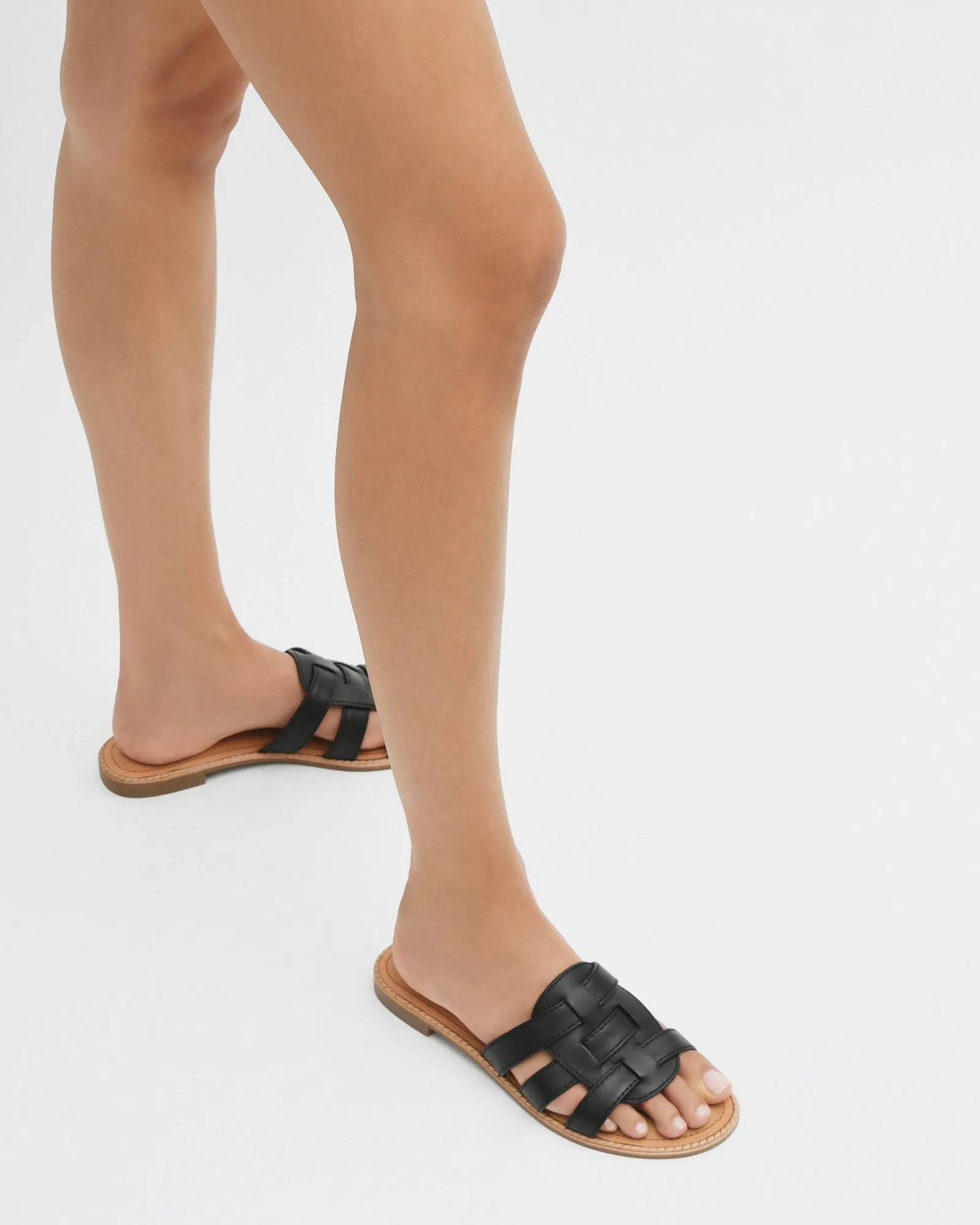 SANDALES PLATES JASPER EN CUIR NOIR