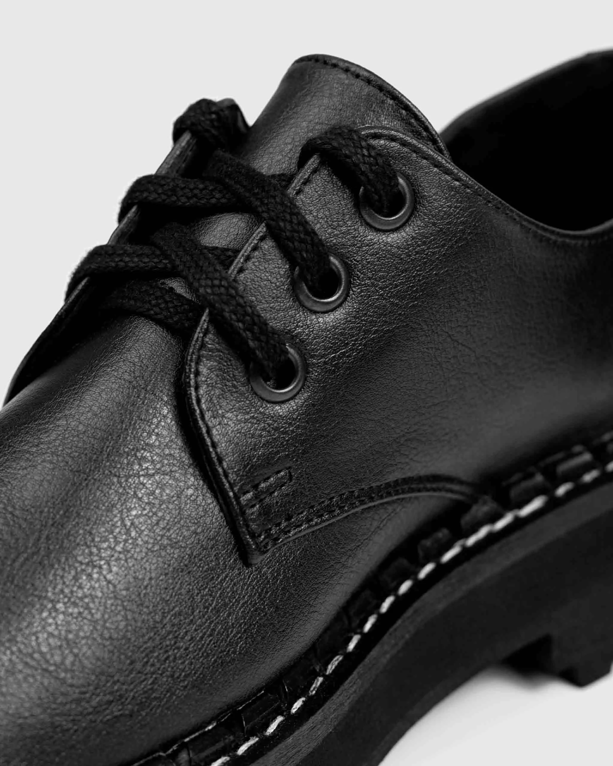 Derby Vegan en Cuir Grainé Raisin pour Homme | Noir