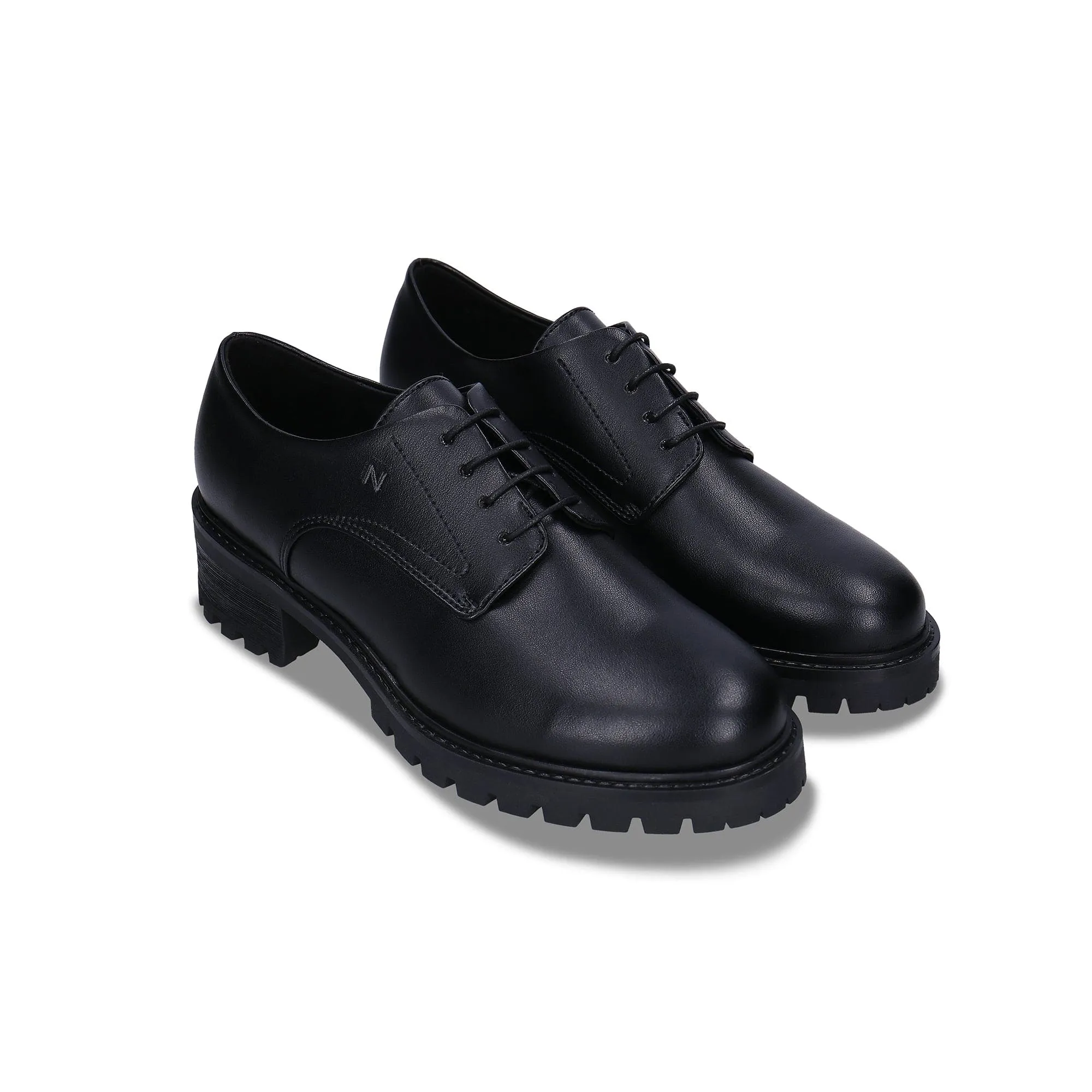Chaussures Derby en Cuir de Pomme Végan pour Femme Moe | Noir