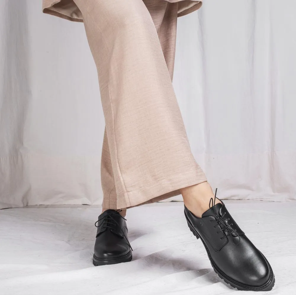Chaussures Derby en Cuir de Pomme Végan pour Femme Moe | Noir