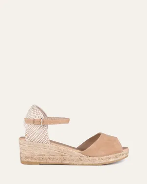 SANDALES ESPADRILLES À TALON BAS ET SEMELLE COMPENSÉE EN DAIM CAMEL