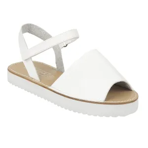 Chaussures plates blanches