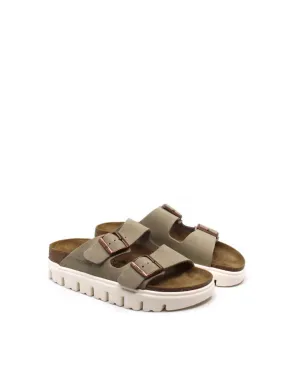 Plateformes étroites en daim épais Arizona pour femme en taupe